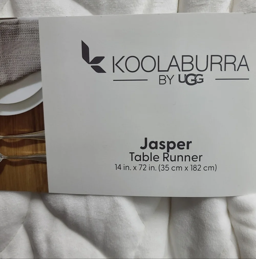 UGG Koolaburra Jasper White Quilted Table Runner Gray Faux Fur Farmhouse New
